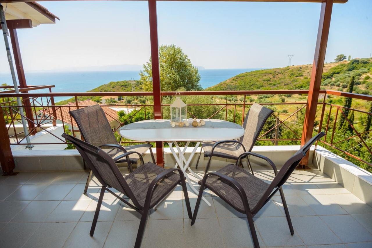 Maistrali Apartments Ratzaklion Bagian luar foto