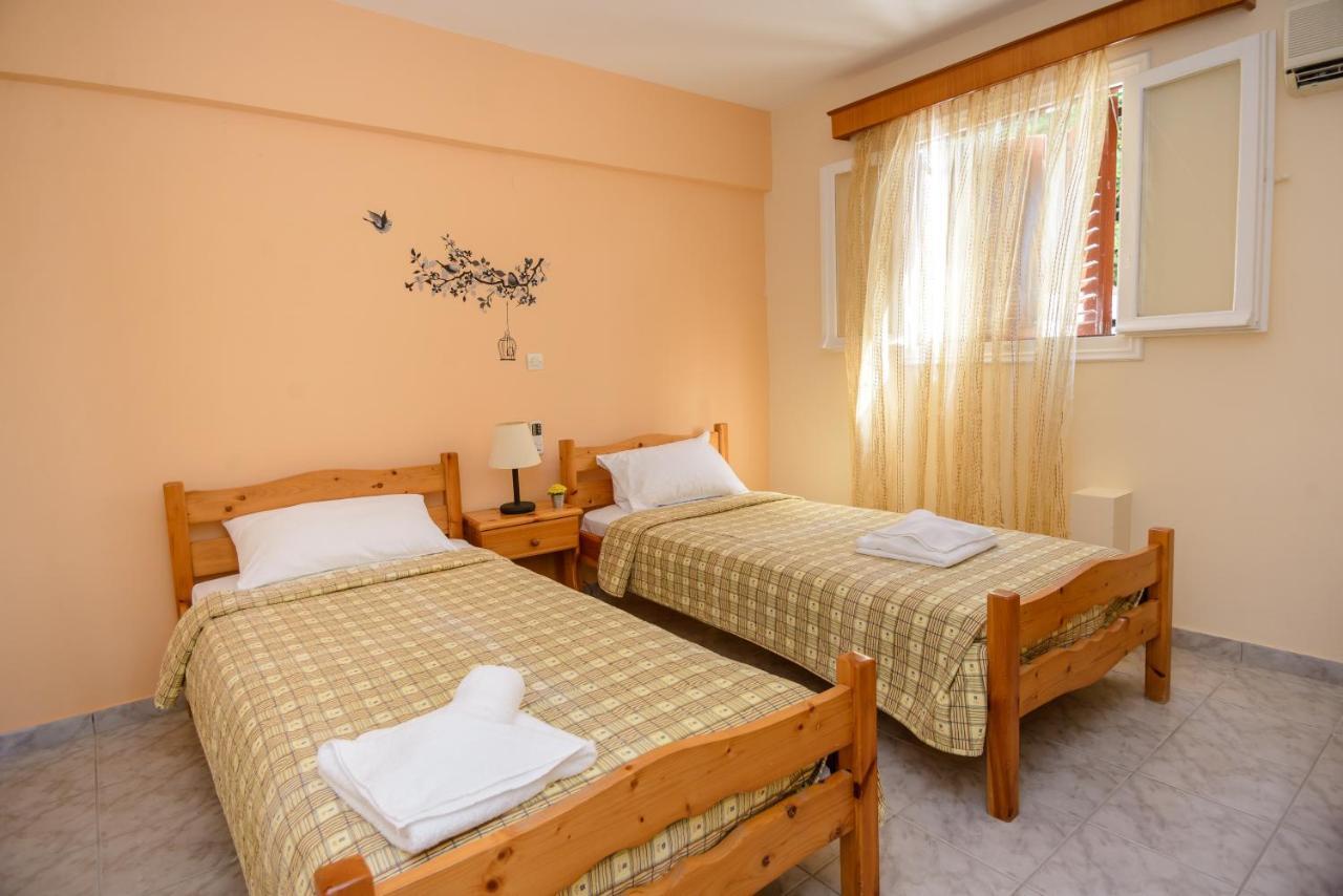 Maistrali Apartments Ratzaklion Bagian luar foto